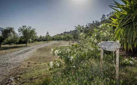 Al llegar a su encantadora propiedad vacacional